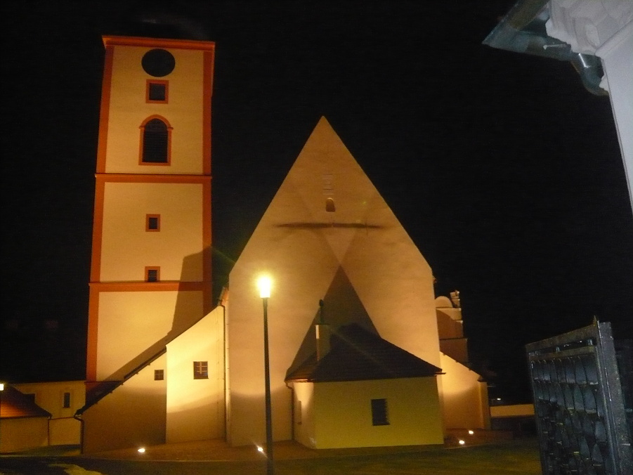Osvětlení kostela - Povýšení svatého Kříže Veselí nad Lužnicí
